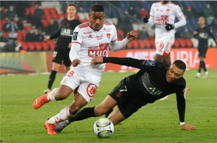 德国小球迷泪洒观众席